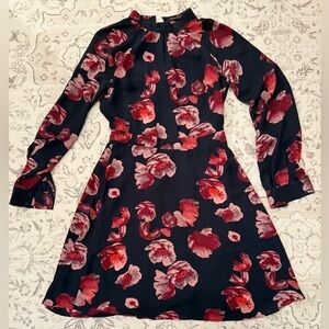 Banana Republic Elegant Floral Long Sleeve Dress